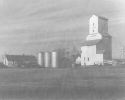 Photo of the Farmers Coop Exchange in Otley in 1939