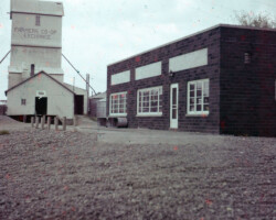 Photo of Farmer's Union Coop Pella Office in 1950